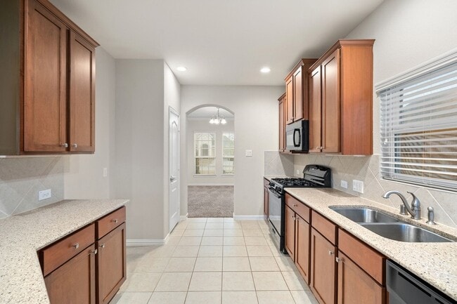 Building Photo - 135 San Bernard Dr