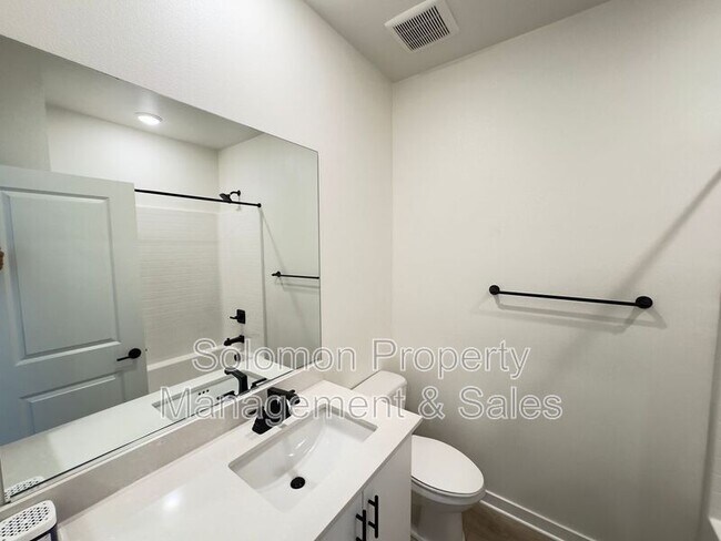 Building Photo - 35245 Orchard Trails