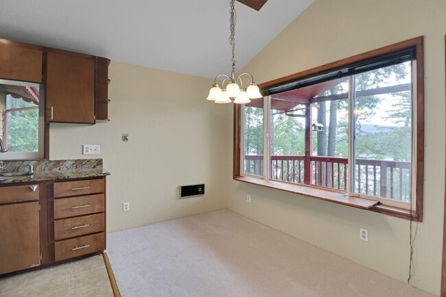 Building Photo - 22311 Overlake Loop SE