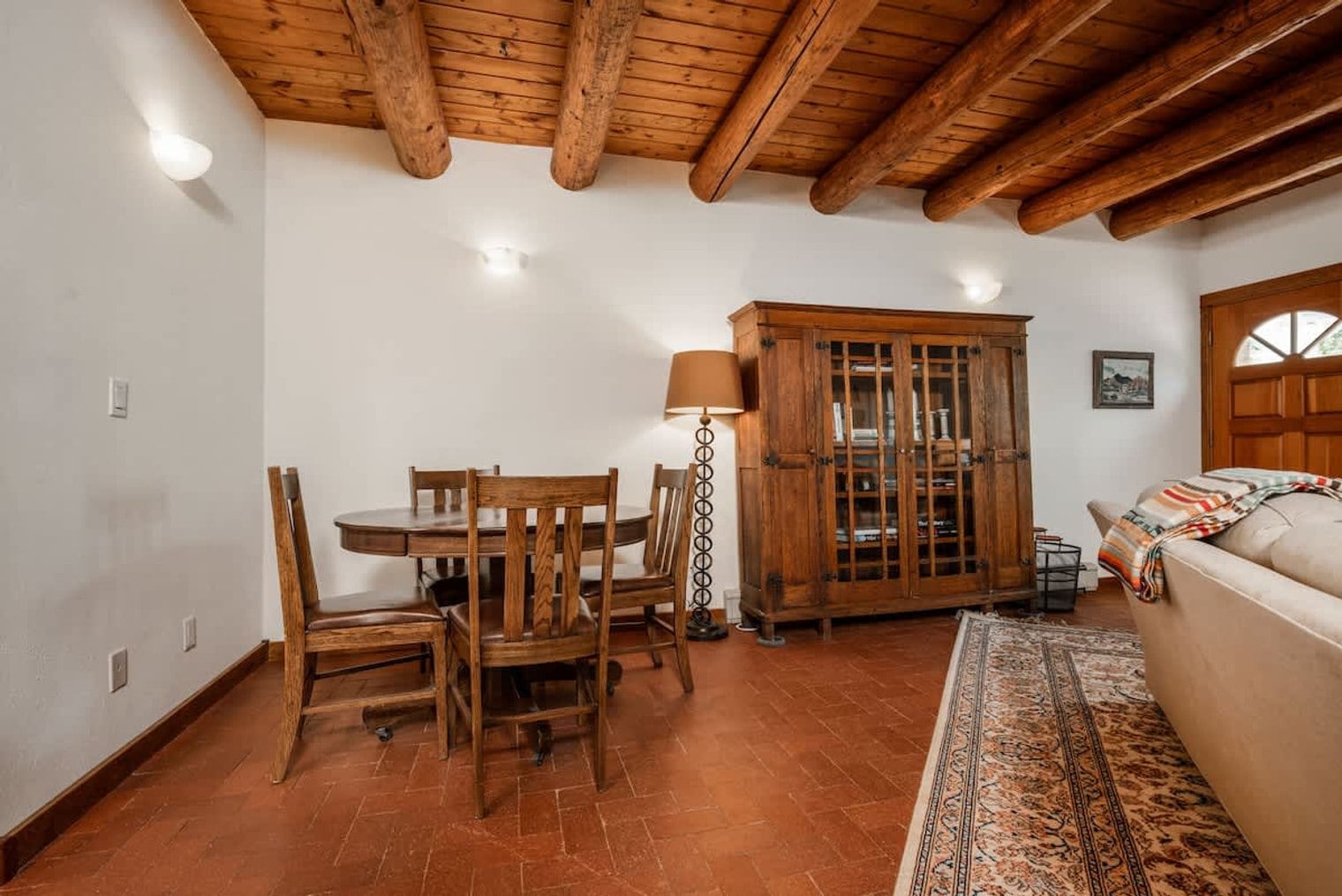 Building Photo - 209 Sena St