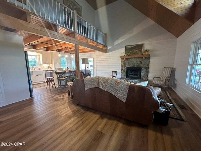 Building Photo - 4158 Thompson Rd