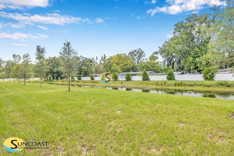 Building Photo - 9572 Hood Rd