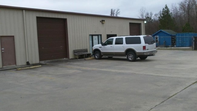 Building Photo - 1560 a hwy 9 longs