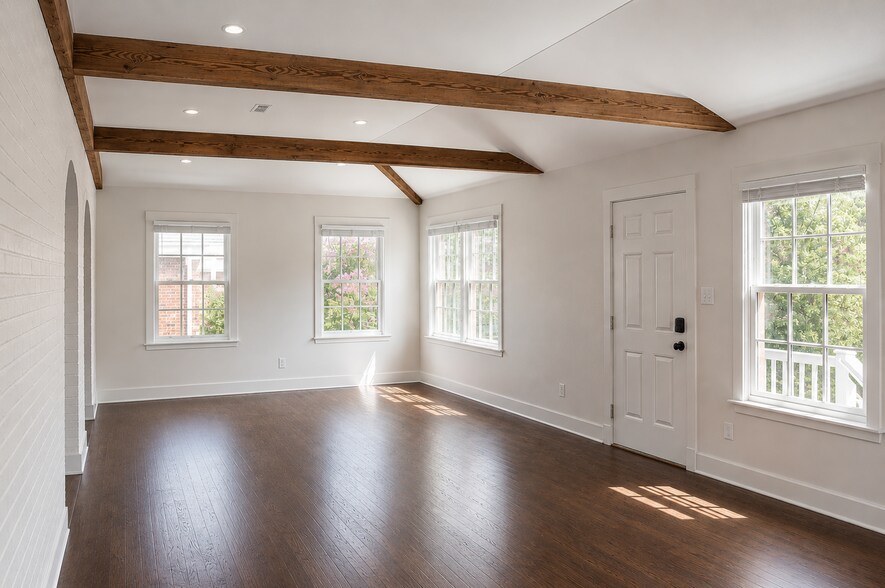 Building Photo - 3309 Monument Ave
