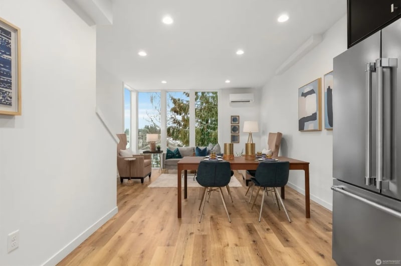 Building Photo - 9429B 18th Ave SW