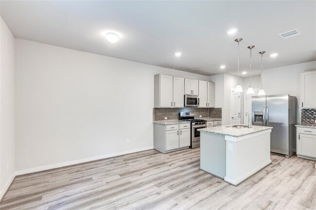 Building Photo - 17200 Crane Fly Dr