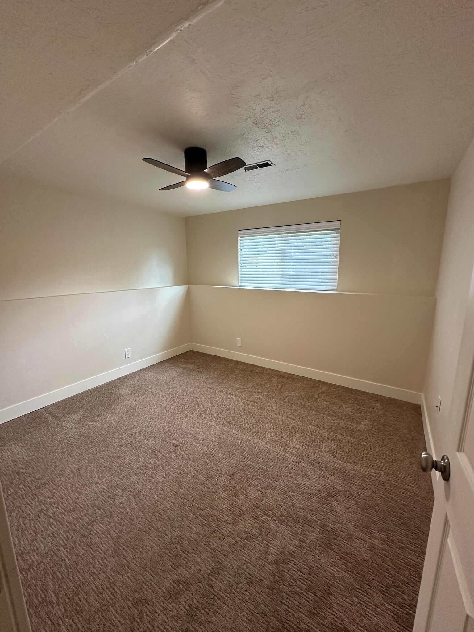 Building Photo - 2687 W 220 N