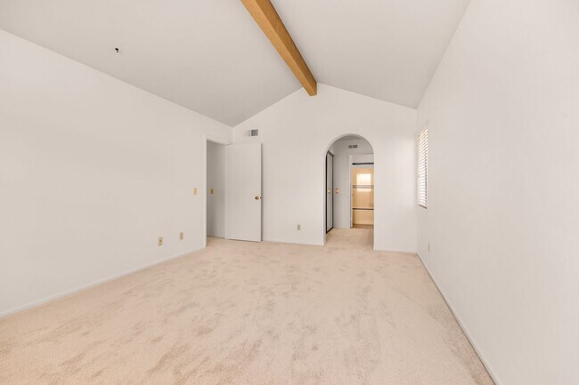 Building Photo - 12030 Via Felicia