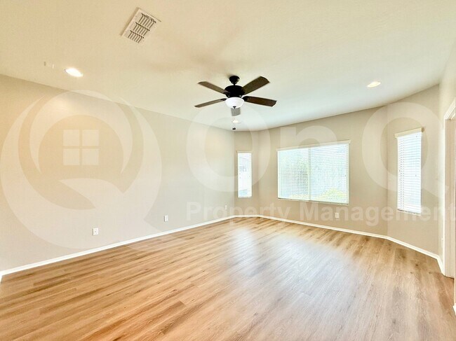 Building Photo - 10831 W Bronco Trail
