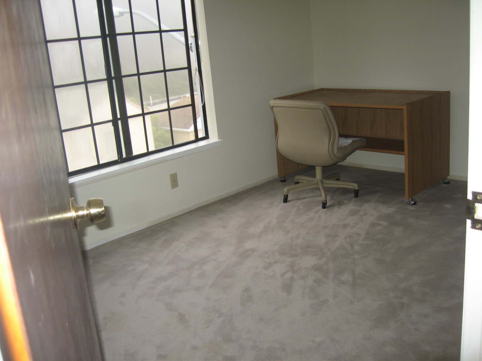 Building Photo - 409 Dellbrook Ave