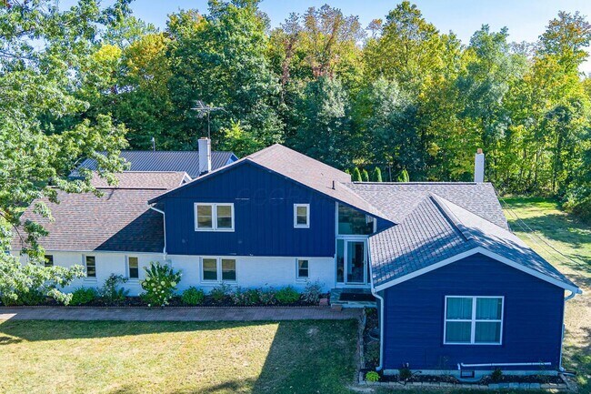 Building Photo - 11850 Beacom Rd