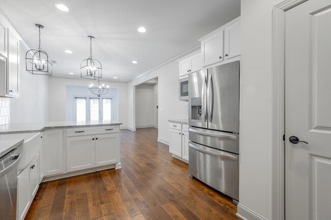 Building Photo - 3306 Stonecreek Dr