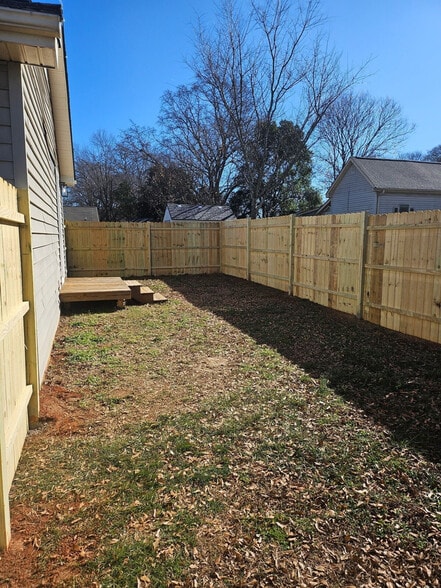 Building Photo - 104 Cannon Ave