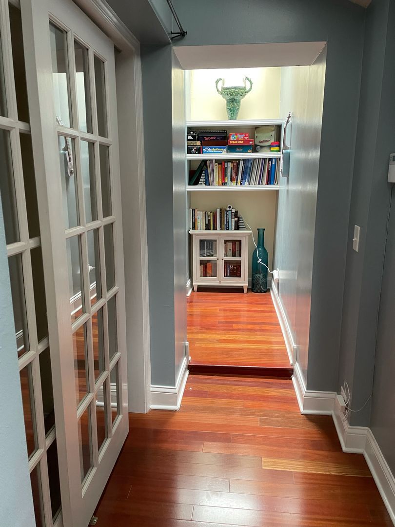 Building Photo - 646 W Bittersweet Pl