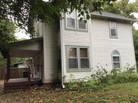 Building Photo - 1043 Delaware St