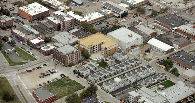 Aerial Photo - Oaks Centropolis