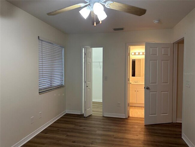 Building Photo - 6019 Scotchwood Glen