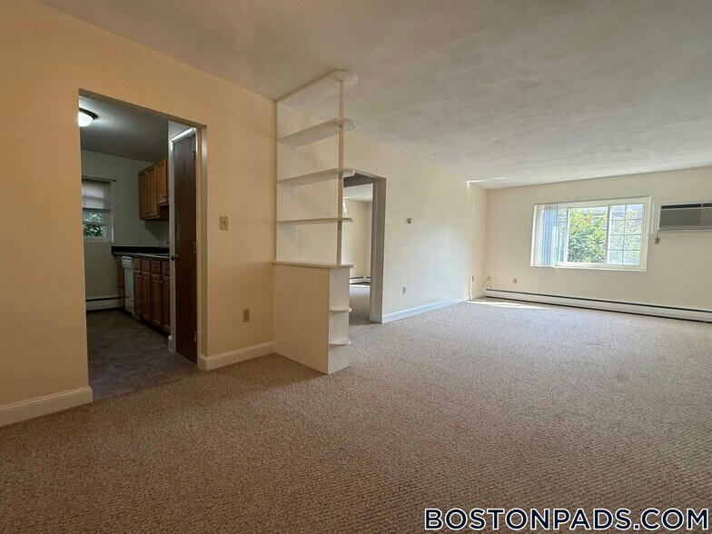 Building Photo - 12 Brattle Dr