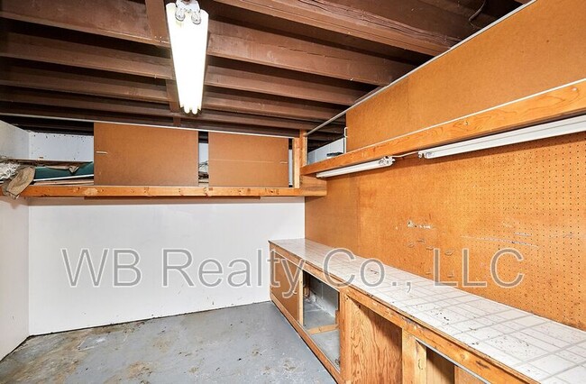 Building Photo - 2928 Vine St