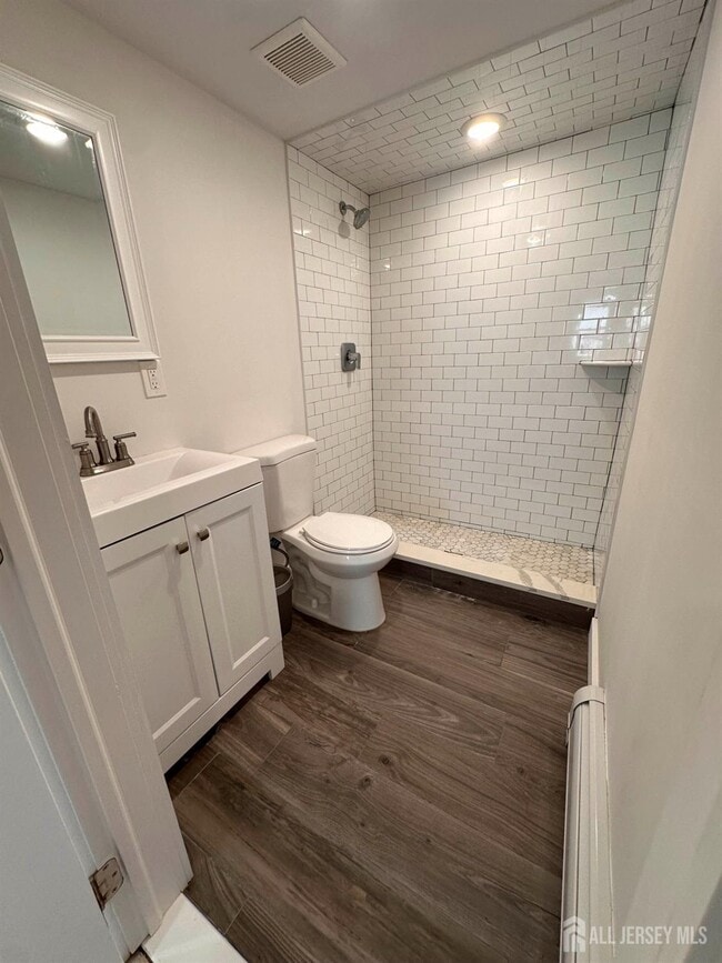 Building Photo - 42 S Louis St