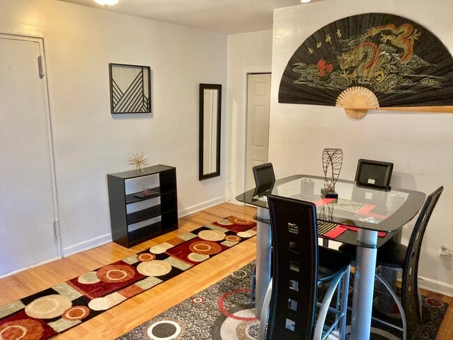 Dining area - 14105 Pershing Cres