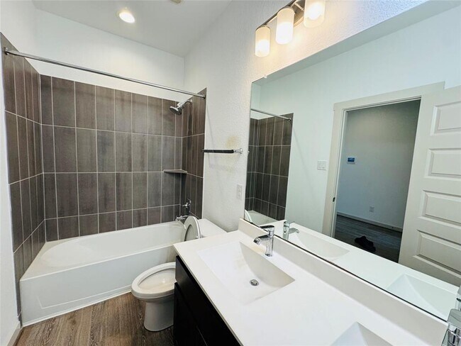 Building Photo - 3011 Jackmans Diamond