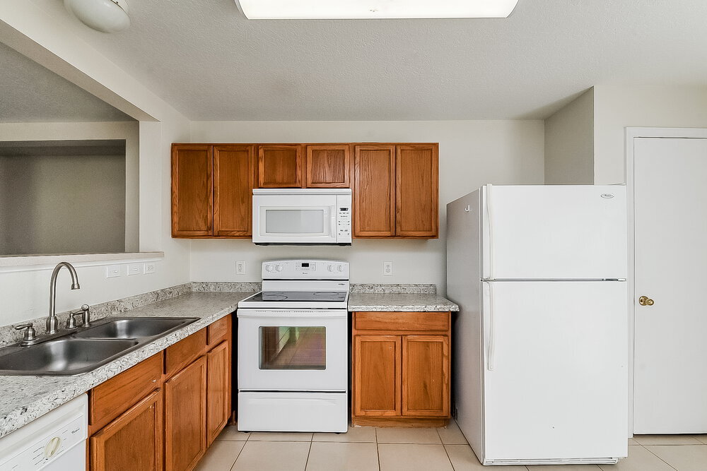 Building Photo - 11019 Golden Silence Dr