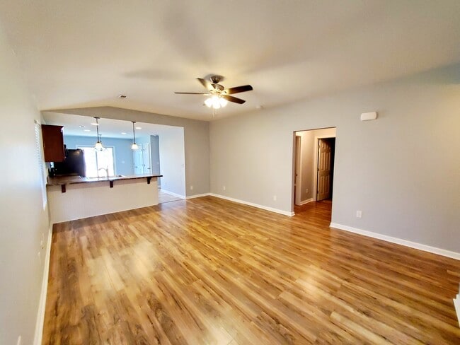 Building Photo - 169 Sedgewick Dr