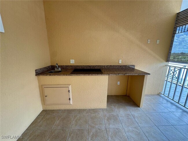 Building Photo - 4400 Bonita Beach Walk Dr