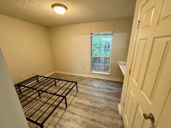 Building Photo - Tillman Place, 523