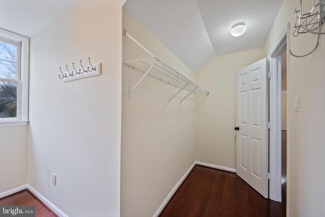 Building Photo - 1324 Pleasant Meadow Rd