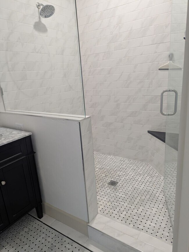 Building Photo - Stunning Fully Renovated 3-Bedroom, 2-Bathroom Cottage-Style Home