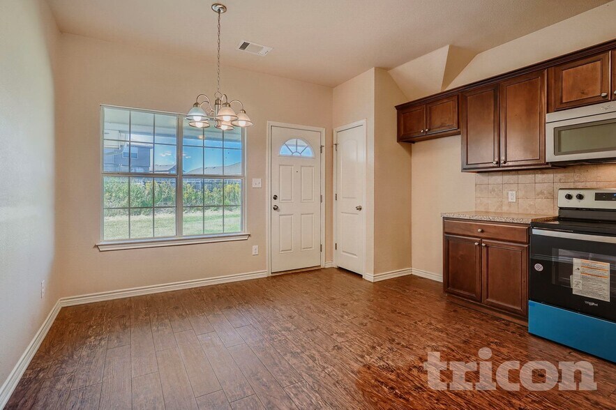 Building Photo - 3105 Cardinal Dr