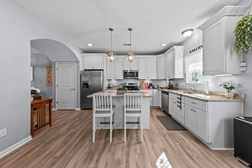 Building Photo - 5021 Woolsey St