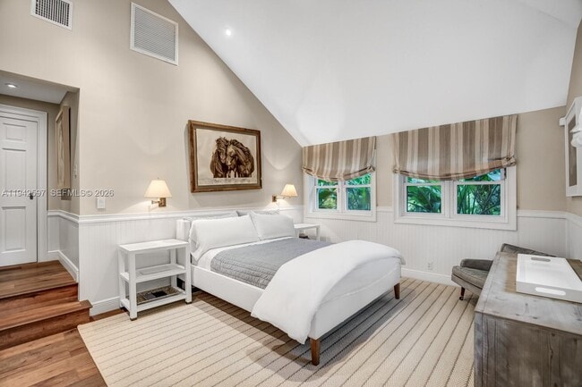 Building Photo - 530 Melaleuca Ln