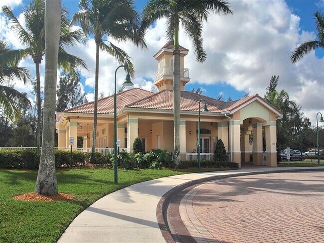 Building Photo - 1427 SW 48th Terrace