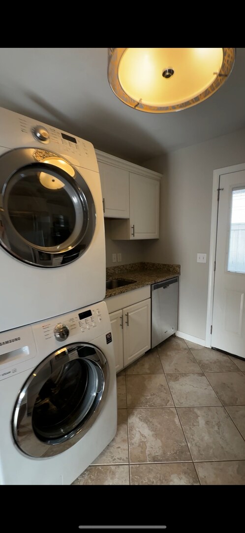Building Photo - Belmont-Vandy-Music Row Area.  Washer&Dryer.