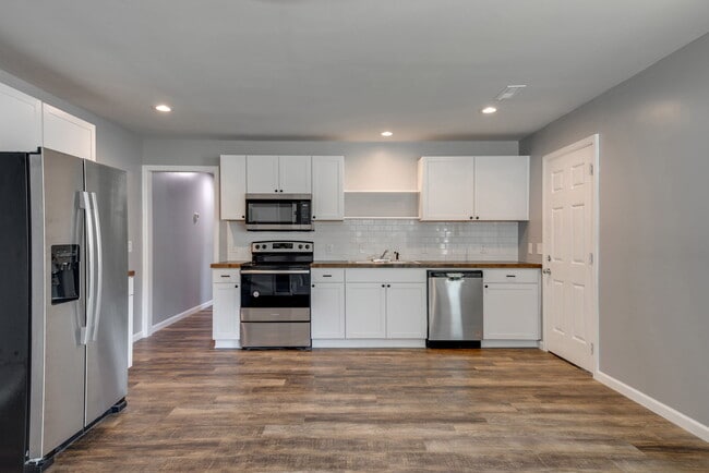 Building Photo - 2611 Andrews St