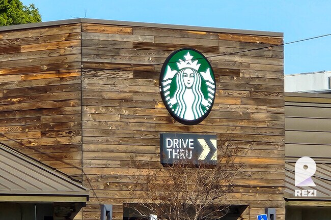 Building Photo - 7040 Woodman Ave