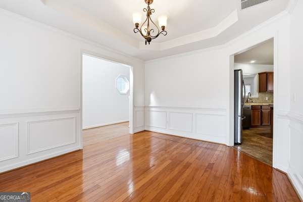 Building Photo - 4545 Parkview Walk Dr