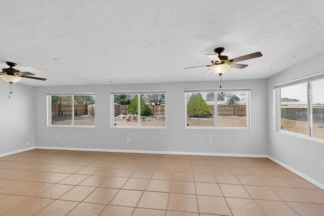 Building Photo - 4113 La Colorada Ct SE