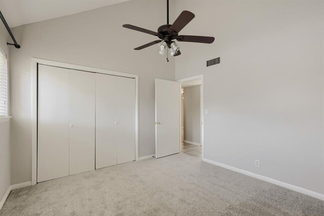 Building Photo - 11 Casa Verde St