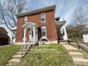 Building Photo - 820 W Howard St