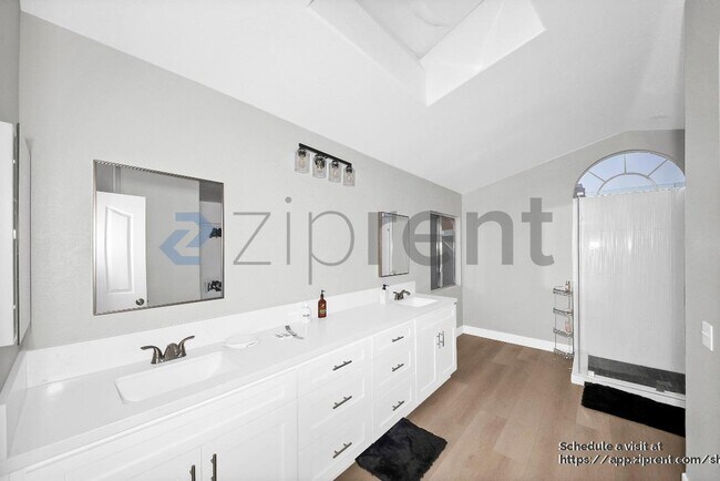 Building Photo - 23693 Cadenza Dr