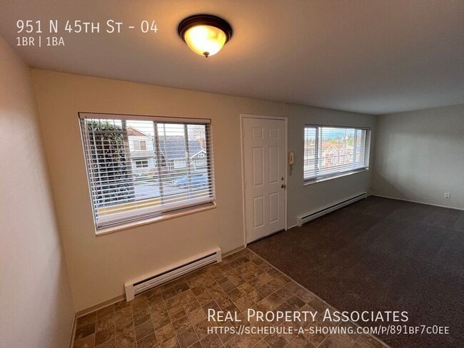 Building Photo - 951 N 45th St