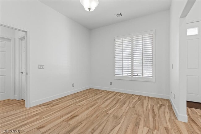 Building Photo - 2204 Trident Maple St