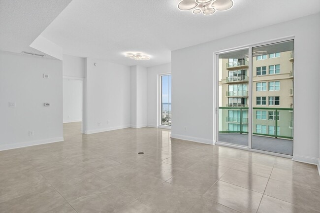 Building Photo - 24th Floor Condo Unit