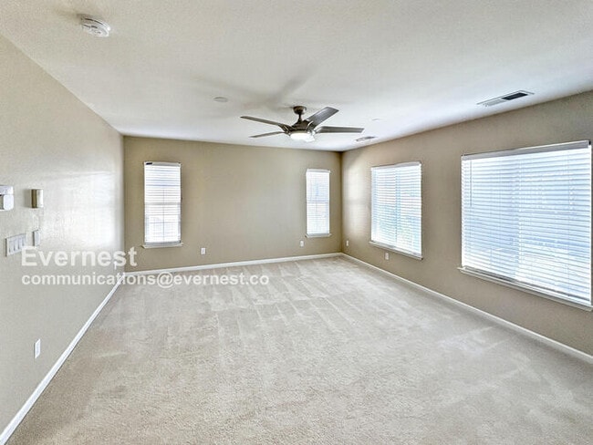 Building Photo - 246 W Recreo Way