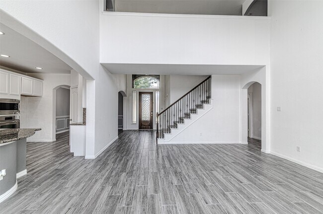 Building Photo - 6219 St Rosalia Dr