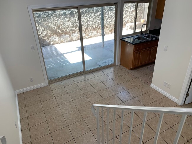 Building Photo - Charming Two-Story Home in Vista with Spac...